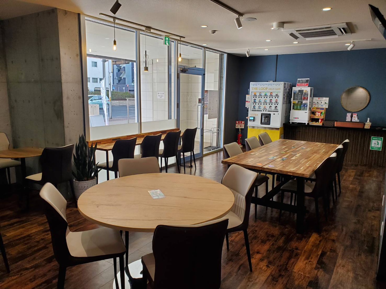 名古屋市の無人カフェ「THE LOOP」へオリジナルラッピング機を設置！